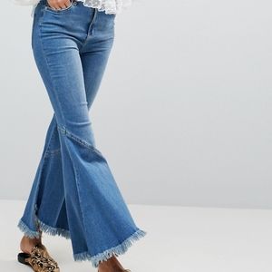 Free People Tulip Flare Jeans Raw hem size 29